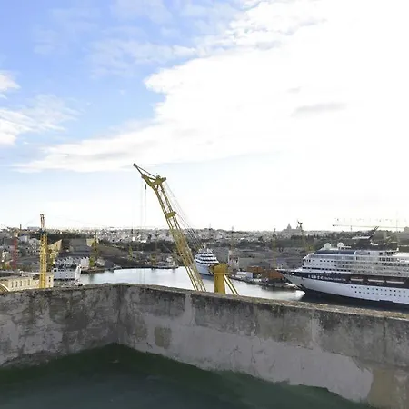 Apartament Harbour View With Terrace Sleep Up To 4 *