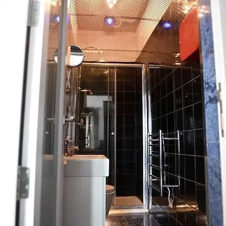Harbour View With Terrace Sleep Up To 4 Апартаменты Сенглея
