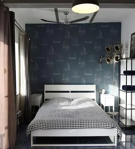 Harbour View With Terrace Sleep Up To 4 Apartman *